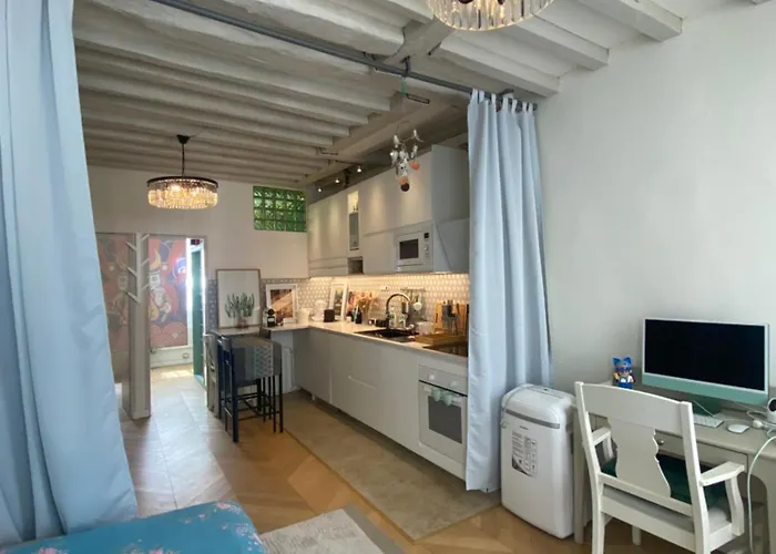 Apartament Cosy A Saint Michel-notre Dame Center *